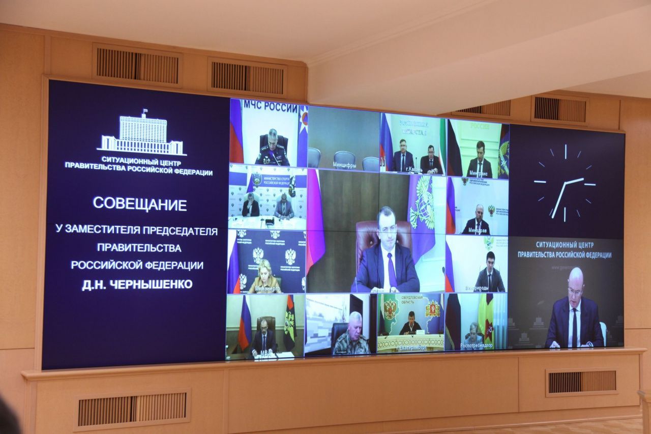 Евгений Куйвашев принял участие в заседании оргкомитета фестиваля университетского спорта