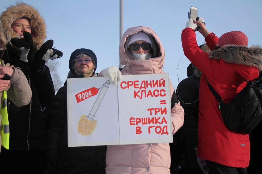 Туалетный ершик за 700 евро ушел в массы и стал мемом. Фото: Константин Бобылев, “Глобус”