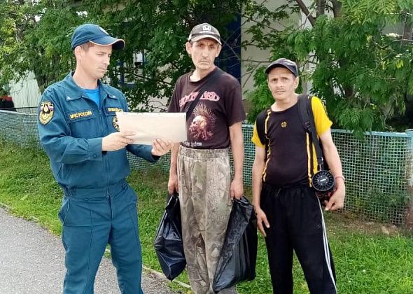 Карпинские пожарные продолжают проводить рейды по частному сектору