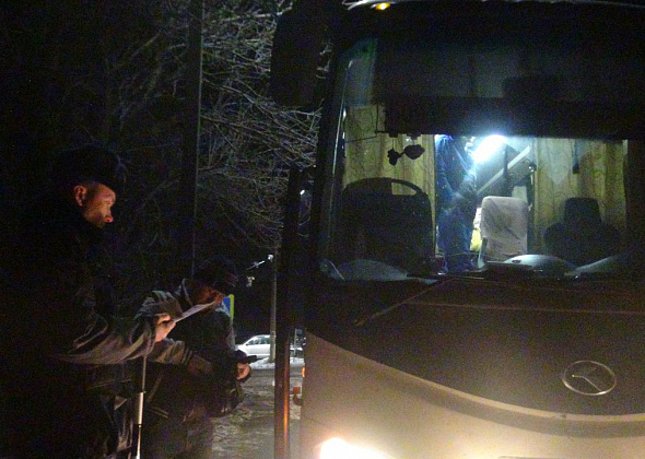 ГИБДД ночью проверяли автобусы