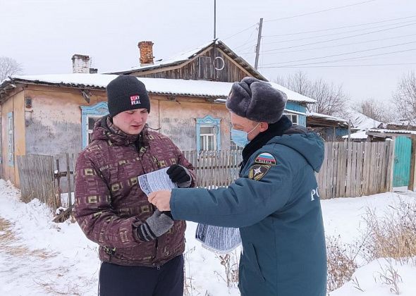 Пожарные проверили карпинцев на знание правил безопасности