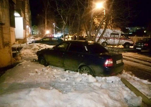 Во дворе дома по улице Ленина пьяный водитель сбил пешехода