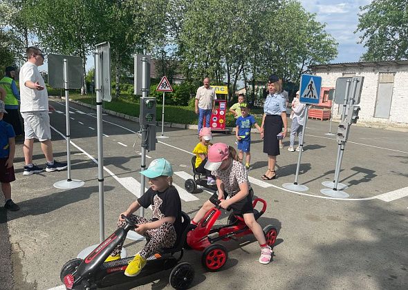 В Карпинске на территории ЦДМ открыли детский автогородок