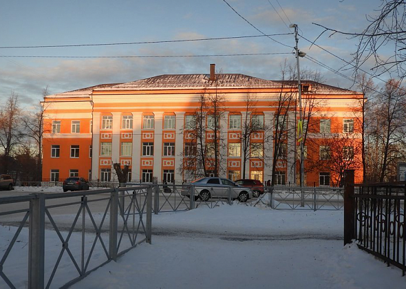 Карпинских школьников приглашают посмотреть условия обучения в машиностроительном техникуме