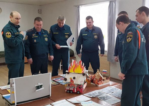 Карпинские пожарные подвели итоги городского конкурса детского творчества