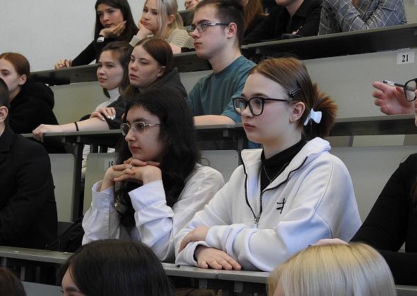 Карпинская школьница стала призером на региональной олимпиаде по педагогике