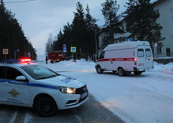 Сегодня к зданию суда стянулись все спецслужбы