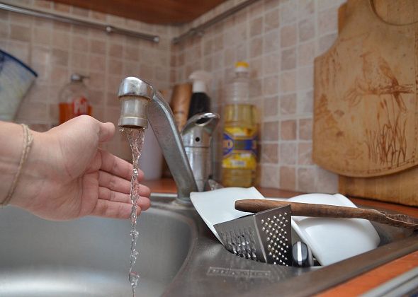 Жильцы домов по Куйбышева неожиданно попали под 36-часовое отключение воды. В 20.00 будет подвоз 
