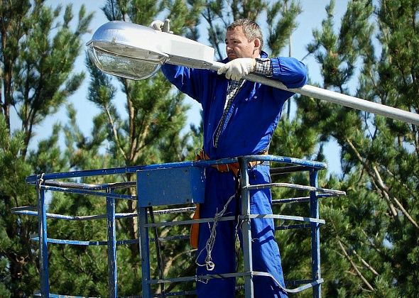 На обслуживание уличного освещения в 2024 году планируют потратить два миллиона рублей