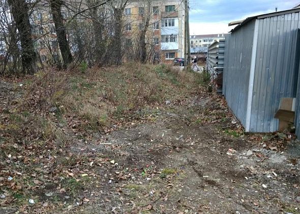 Карпинские коммунальщики ликвидировали свалку за бывшим «Малибу»
