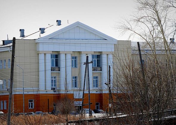 Карпинская ЦГБ ищет желающих поступить по целевому обучению в медицинский университет или колледж