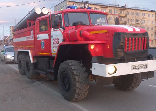 Пожарные и ГИБДД проверили, уступают ли водители технике со включенными спецсигналами