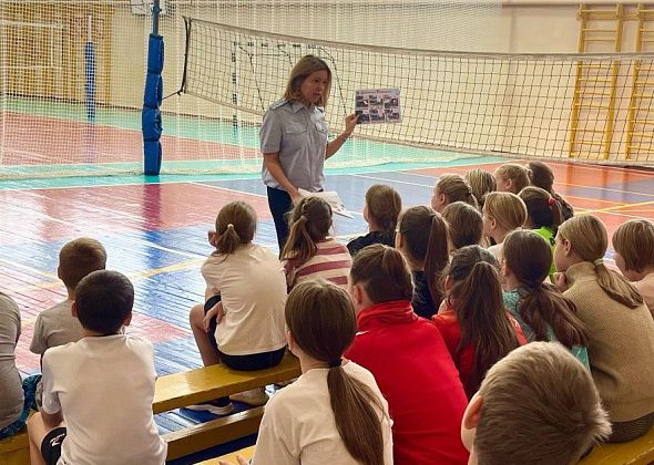 Сотрудники ГИБДД напомнили спортсменам о правилах дорожного движения