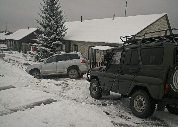 Карпинских водителей просят быть аккуратнее на повороте с Мира на Первомайскую