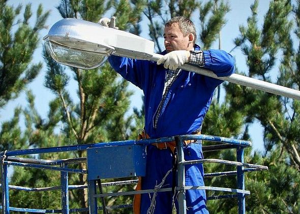 В районе моста к ЖД установят фонари уличного освещения