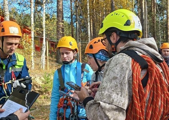 Педагоги из Карпинска заняли третье место в областном туристско-краеведческом слете