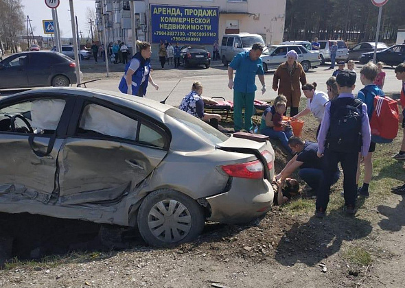 На Некрасова произошло ДТП. Четверо пострадавших госпитализированы в ЦГБ Краснотурьинска