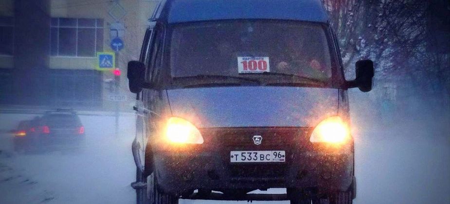 Карпинцы чуть не опоздали на «Ласточку» из-за поломки маршрутки. Перевозчик объяснил ситуацию