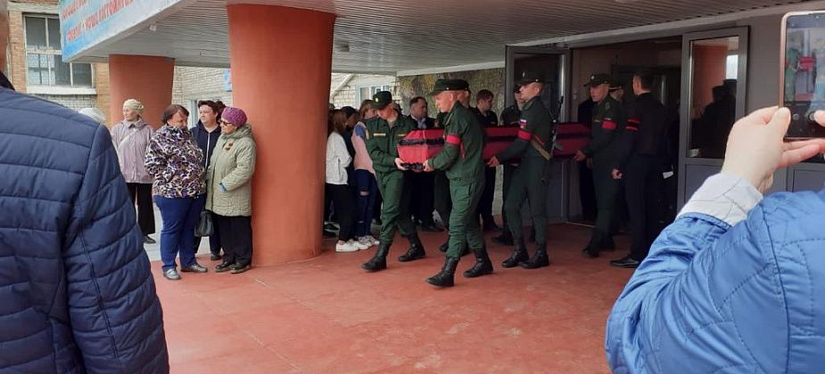 Последние почести погибшим военнослужащим... Компания «Обряд» рассказывает об организации церемоний прощания с военными