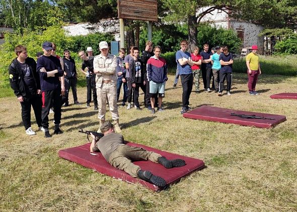 Карпинские студенты успешно прошли пятидневные военные сборы