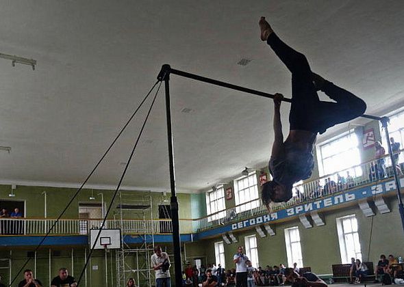 Для проведения соревнований по воркауту в Карпинске нужна еще одна команда