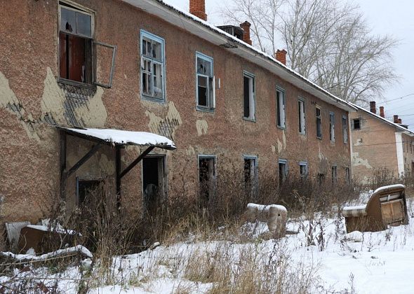 Прокуратура выясняет, почему многодетная мать оказалась последней в очереди на жилье