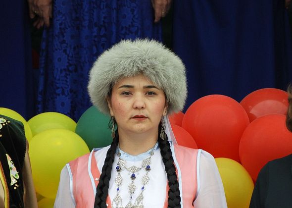 Для татар и русских. Как в Карпинске отпраздновали Сабантуй