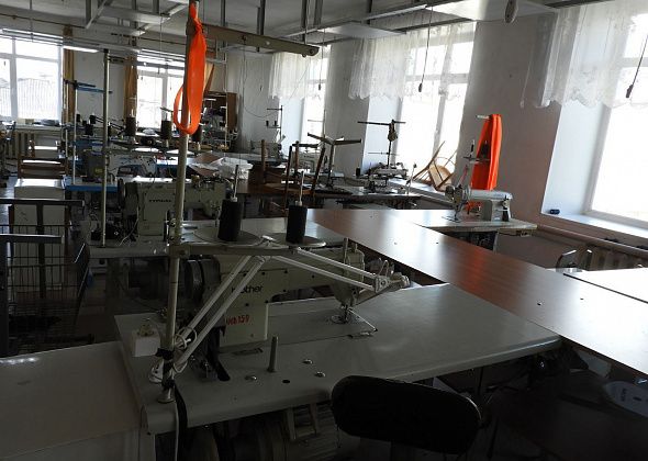 Швеям «Нового стиля» не нравится, что заказы на пошив одежды отдают в колонию