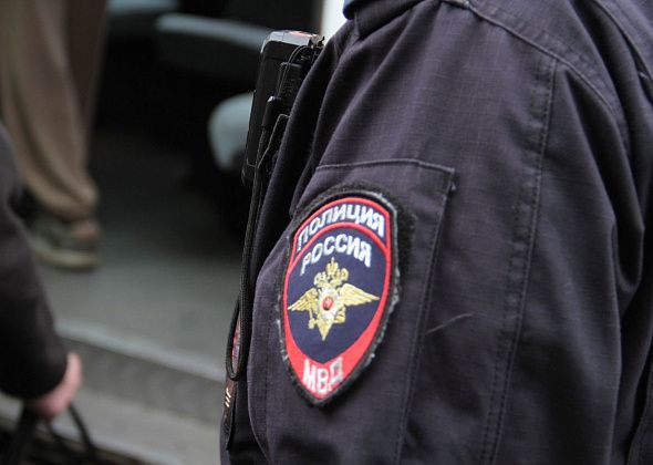 Горожанин получил 10 суток ареста за отказ сдать нож и сопротивление полиции