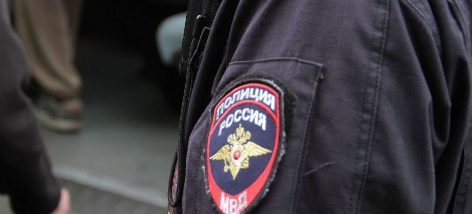 Горожанин получил 10 суток ареста за отказ сдать нож и сопротивление полиции