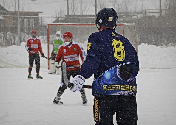 Карпинские хоккеисты потерпели второе поражение в сезоне