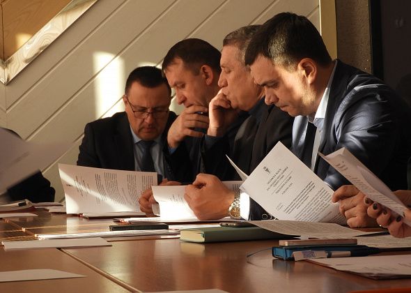 Карпинская Дума лишилась третьего депутата