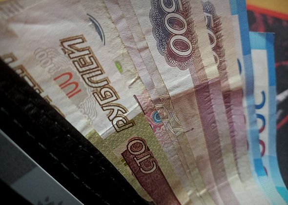 В мэрии посчитали, какая была средняя зарплата у карпинцев в 2024 году. Вы удивитесь