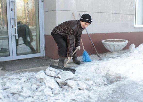 На ручную уборку улиц и пешеходных зон город готов потратить пять миллионов рублей