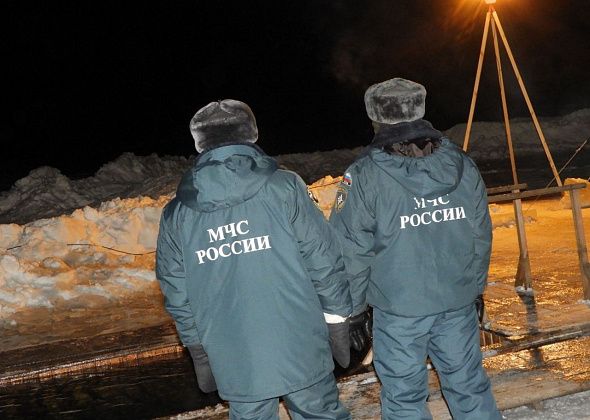 В Карпинске готовят прорубь для крещенских купаний