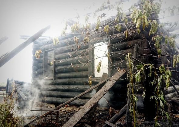 Карпинские пожарные обнаружили еще один труп. Мужчина сгорел в заброшенном доме