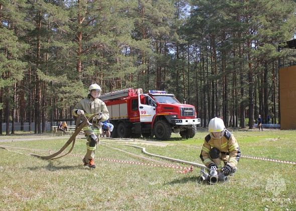 Карпинская команда заняла второе место в «Школе безопасности» и получила право представлять область