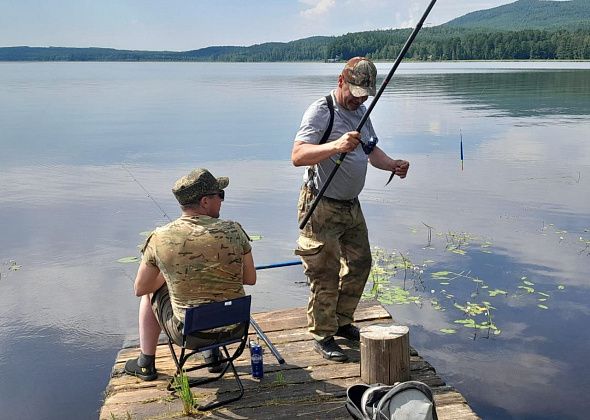 В Карпинске прошли соревнования по рыбной ловле